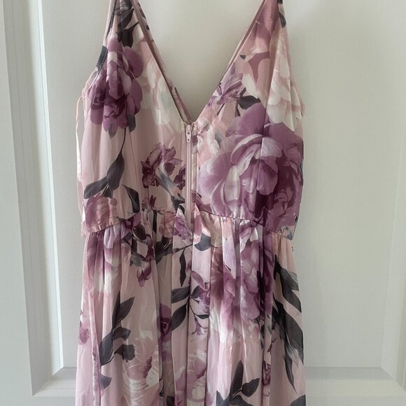 Dress - Picture 5 of 8